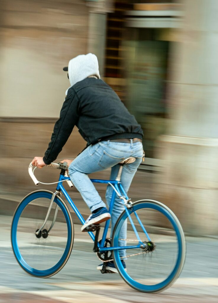 spostarsi in bicicletta per ridurre l'inquinamento